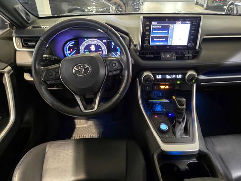 Used 2020 Toyota RAV4 XSE AWD/4WD image 19