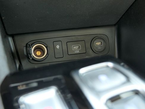 Used 2023 Hyundai Sonata Limited image 22