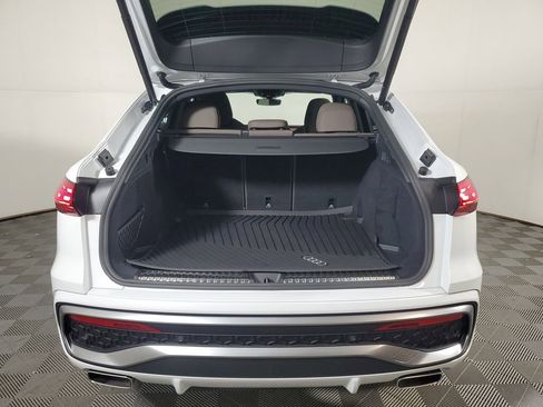 Used 2025 Audi Q5 Premium Plus AWD/4WD image 9