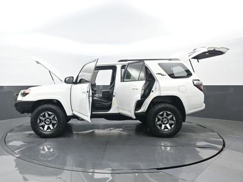 Used 2019 Toyota 4Runner TRD Off-Road Premium image 33