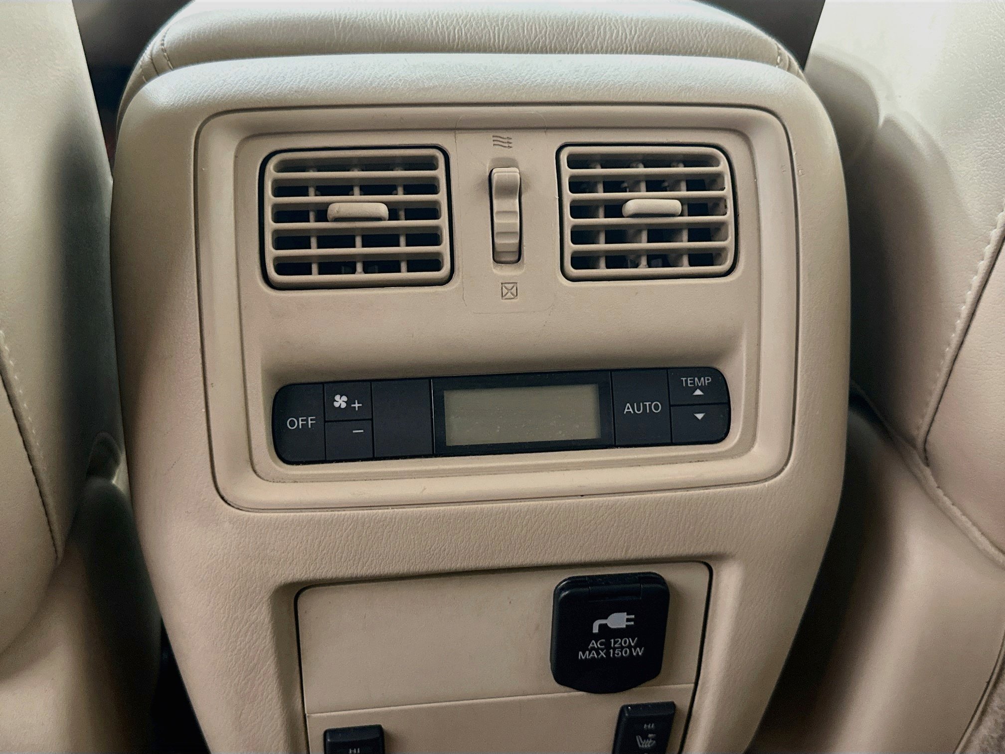 Used 2014 Nissan Pathfinder SL w/ SL Premium Package FWD image 27