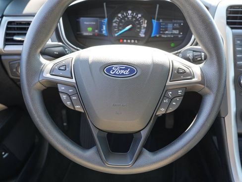 Used 2018 Ford Fusion S FWD image 23