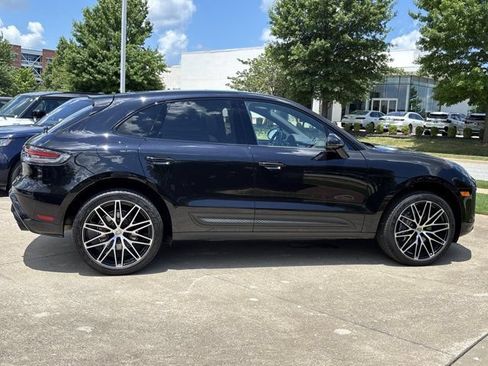 Used 2023 Porsche Macan Turbo AWD/4WD image 2
