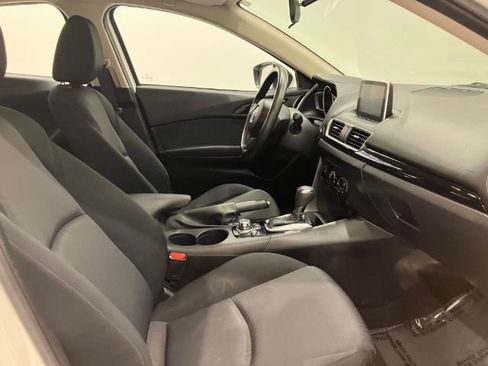 Used 2016 MAZDA MAZDA3 i Sport FWD image 38