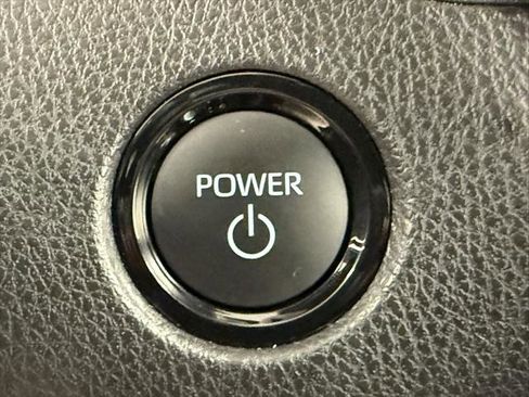 Certified 2025 Toyota Camry SE image 25