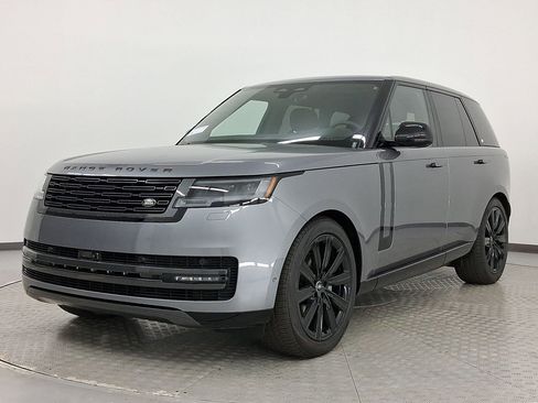 New 2025 Land Rover Range Rover SE image 1