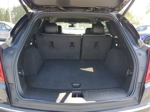 Used 2023 Cadillac XT5 Luxury FWD image 8