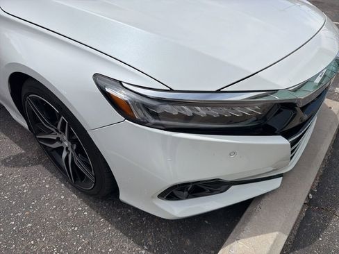 Used 2022 Honda Accord Touring image 13