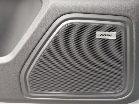 Used 2025 Porsche Macan image 14