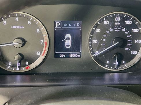 Used 2016 Hyundai Sonata Limited w/ Cargo Package FWD image 12