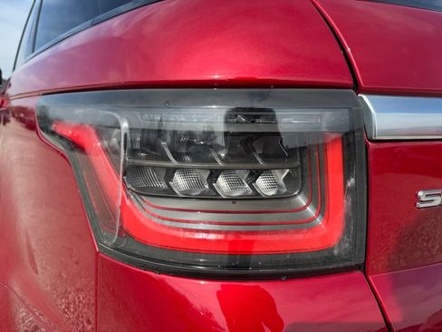 Used 2019 Land Rover Range Rover Sport HSE image 13