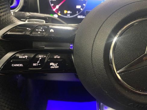 Used 2023 Mercedes-Benz C 300 4MATIC Sedan image 9