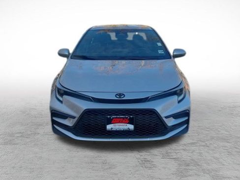 Used 2023 Toyota Corolla SE image 2