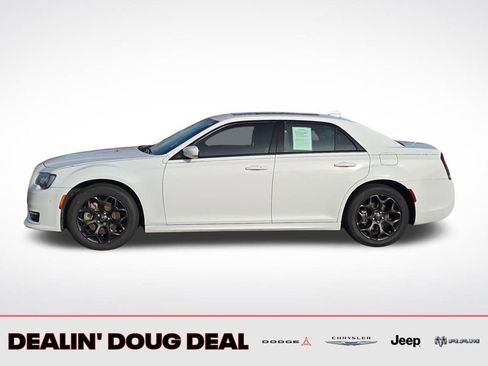 Used 2022 Chrysler 300 Touring L w/ Popular Equipment Group image 3