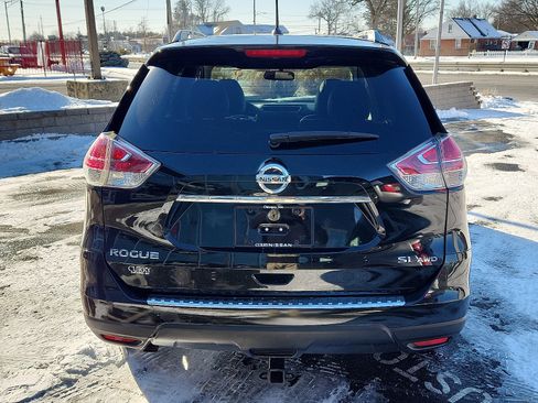 Used 2016 Nissan Rogue SL w/ SL Premium Package image 5