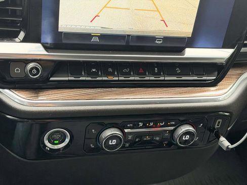 Used 2024 Chevrolet Silverado 1500 RST AWD/4WD image 5