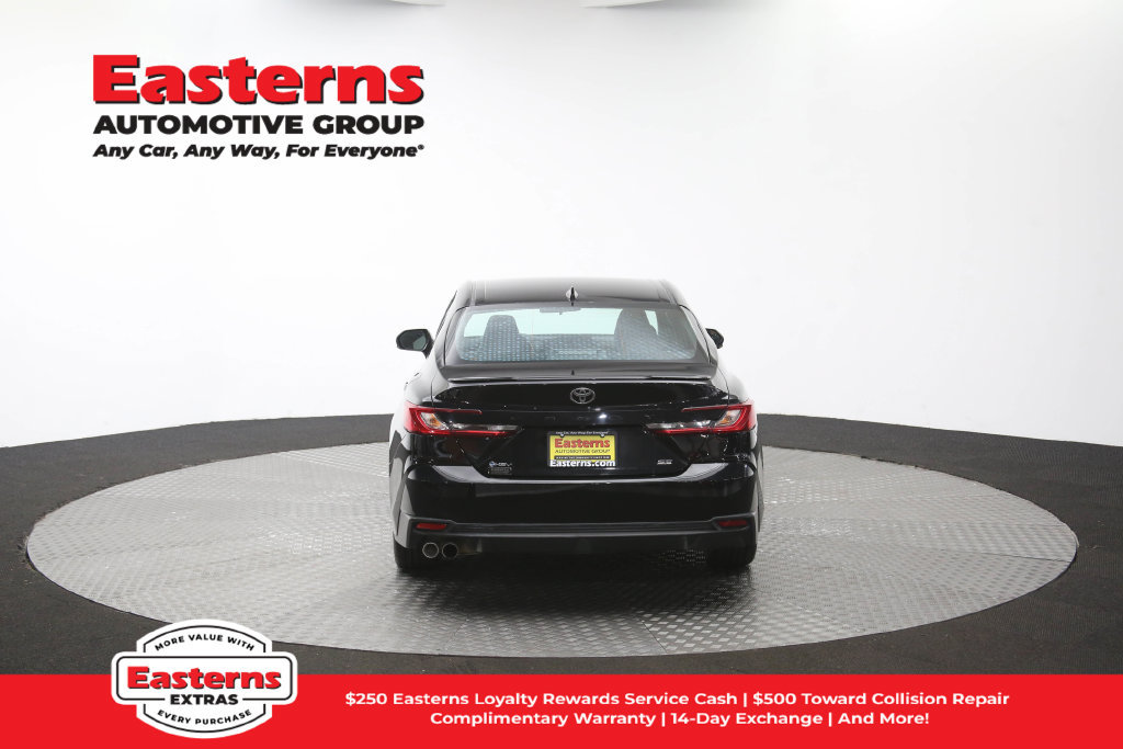 Used 2025 Toyota Camry SE FWD image 37