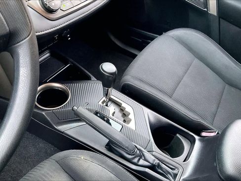 Used 2014 Toyota RAV4 XLE image 14