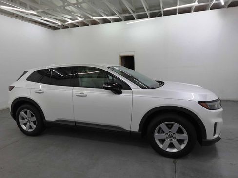 Used 2024 Honda Prologue EX image 4