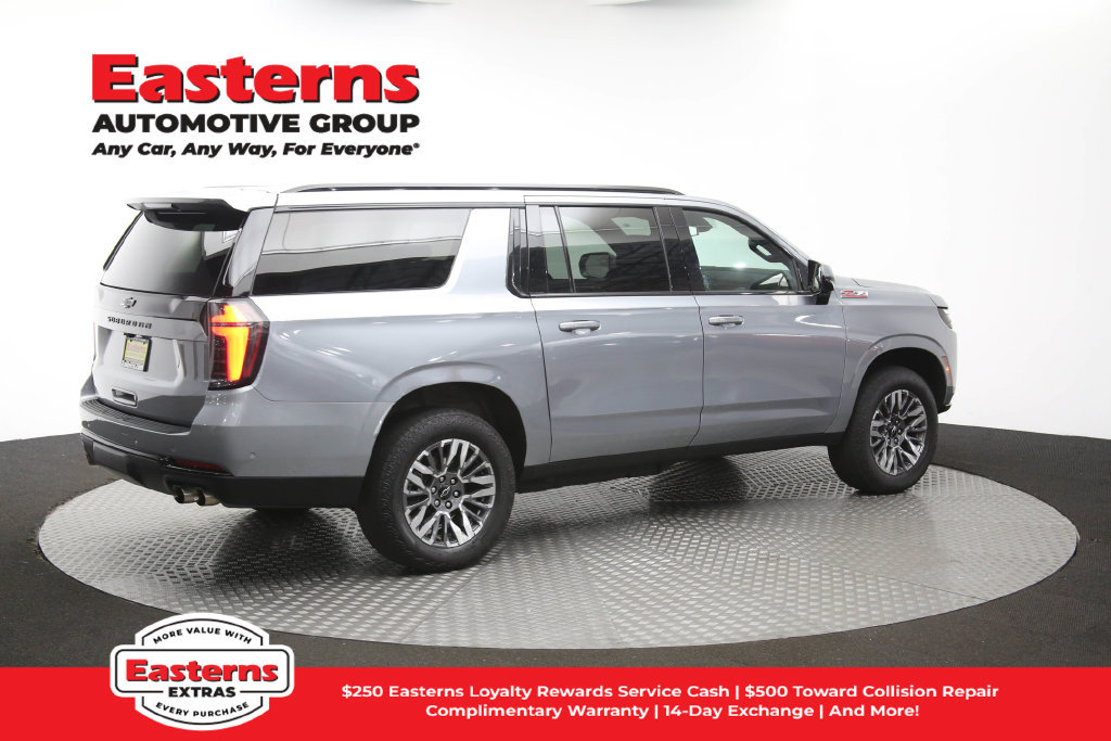 Used 2025 Chevrolet Suburban Z71 AWD/4WD image 47