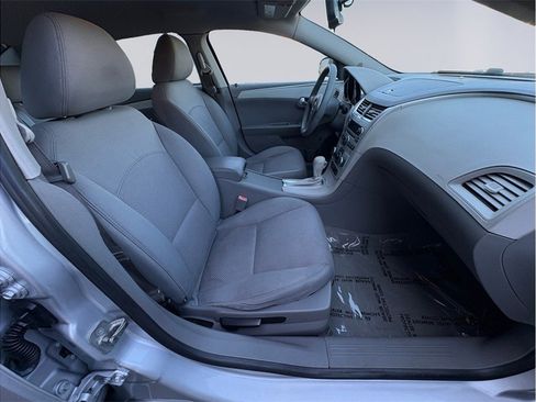 Used 2012 Chevrolet Malibu LS image 18