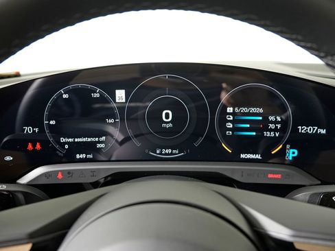 Used 2020 Porsche Taycan 4S AWD/4WD image 24