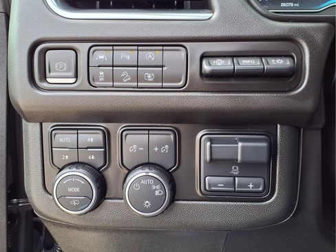 Used 2023 Chevrolet Tahoe High Country w/ LPO, Illumination Package image 20