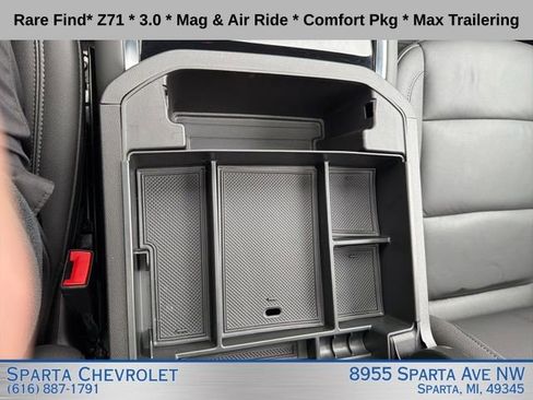 Used 2025 Chevrolet Tahoe Z71 w/ Z71 Off-Road Package AWD/4WD image 31