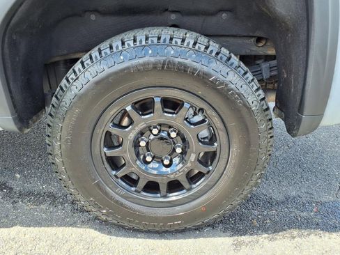 Used 2024 GMC Sierra 1500 AT4X w/ AT4X AEV Edition image 19