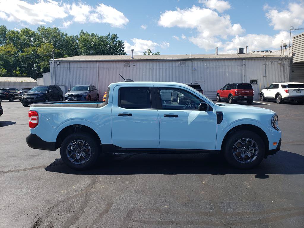 New 2026 Ford Maverick XLT w/ Equipment Group 301A AWD/4WD image 3