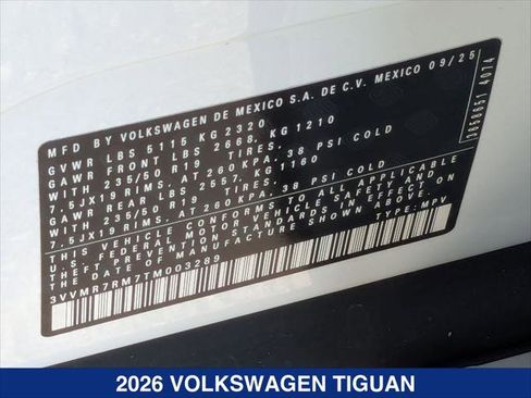 Certified 2026 Volkswagen Tiguan SE w/ Panoramic Sunroof Package AWD/4WD image 22