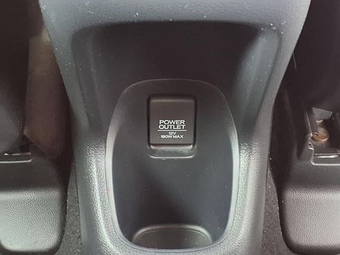 Used 2018 Honda HR-V LX image 12