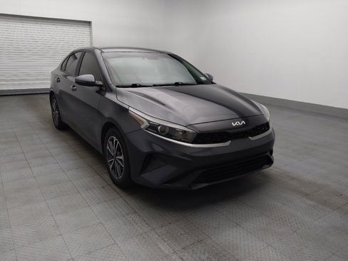 Used 2022 Kia Forte LXS w/ LXS Technology Package FWD image 13