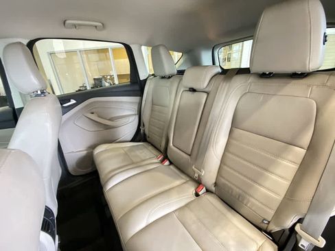 Used 2018 Ford Escape SEL w/ Ford Safe & Smart Package image 25