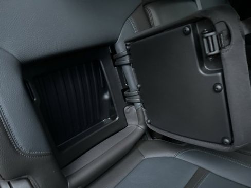 Used 2023 GMC Sierra 2500 Denali w/ Denali Ultimate Package image 11