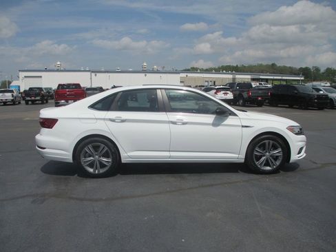 Used 2020 Volkswagen Jetta R-Line w/ R-Line Cold Weather Package image 5