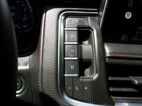 Used 2022 Chevrolet Tahoe RST w/ Luxury Package AWD/4WD image 30