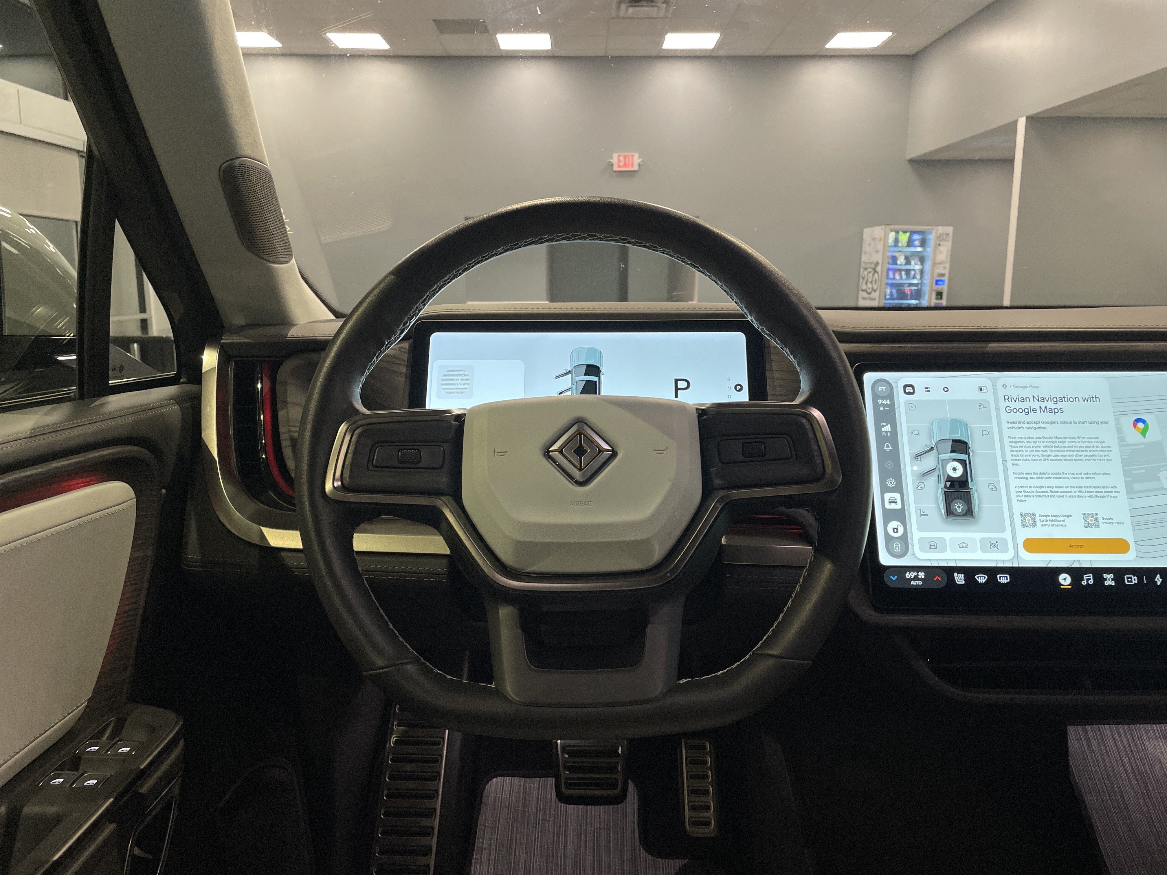 Used 2023 Rivian R1T Adventure Quad AWD/4WD image 21