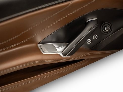 Used 2015 Ferrari California T image 62