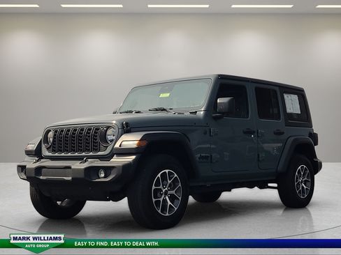 Used 2024 Jeep Wrangler Unlimited Sport AWD/4WD image 8