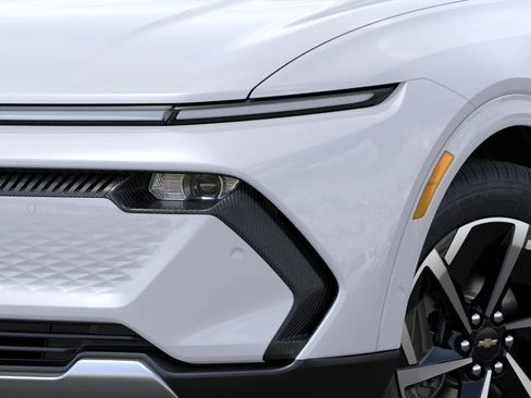 New 2025 Chevrolet Equinox EV LT FWD image 20