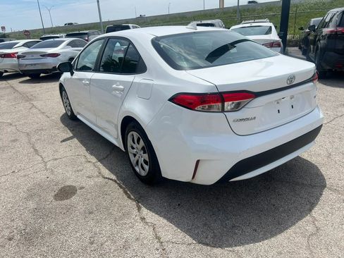 Used 2022 Toyota Corolla LE FWD image 8