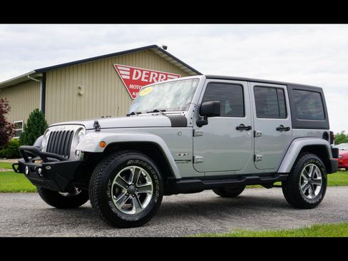 Used 2018 Jeep Wrangler Unlimited Sahara AWD/4WD image 1