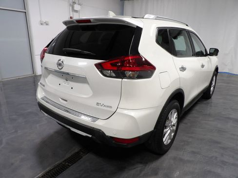 Used 2019 Nissan Rogue SV AWD/4WD image 5