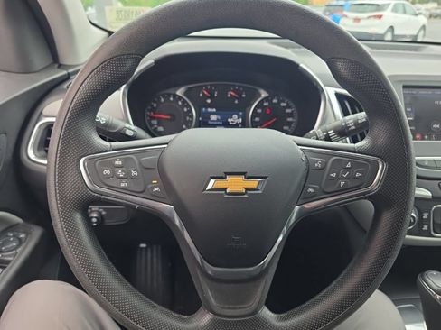 Used 2021 Chevrolet Equinox LT FWD image 19