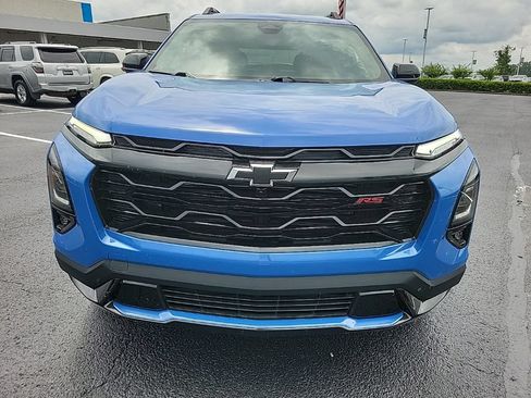 Used 2026 Chevrolet Equinox RS w/ Safety and Technology Package FWD image 2
