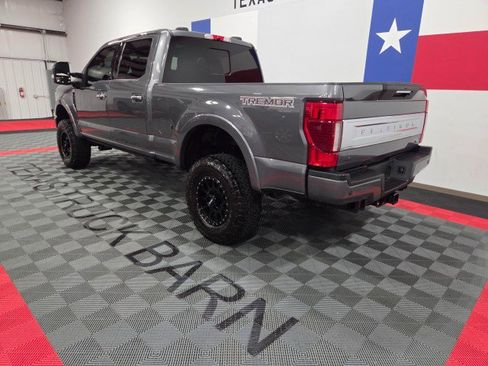 Used 2021 Ford F350 Platinum w/ Tremor Off-Road Package AWD/4WD image 11