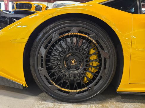 Used 2016 Lamborghini Huracan LP 610-4 AWD/4WD image 19