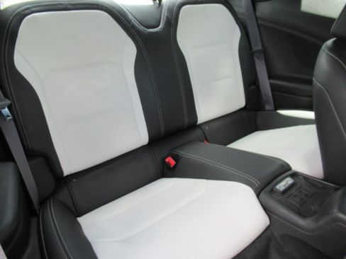 Used 2016 Chevrolet Camaro LT RWD image 14
