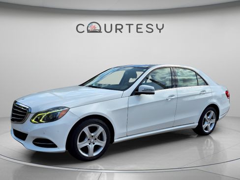 Used 2016 Mercedes-Benz E 350 Sedan w/ Premium Package image 1